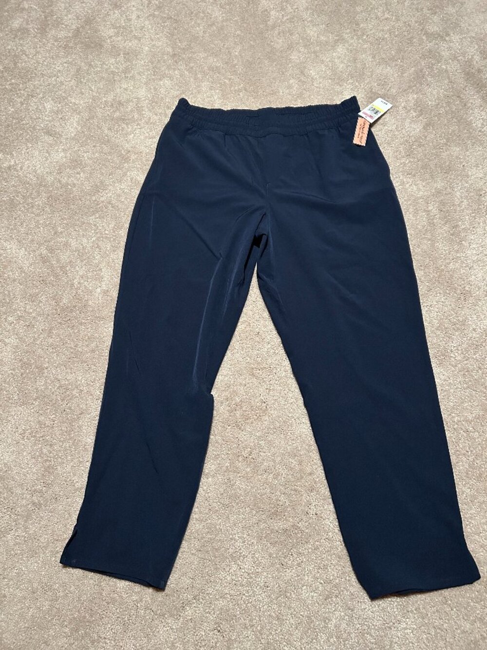 Vineyard Vines Pant- Size Medium